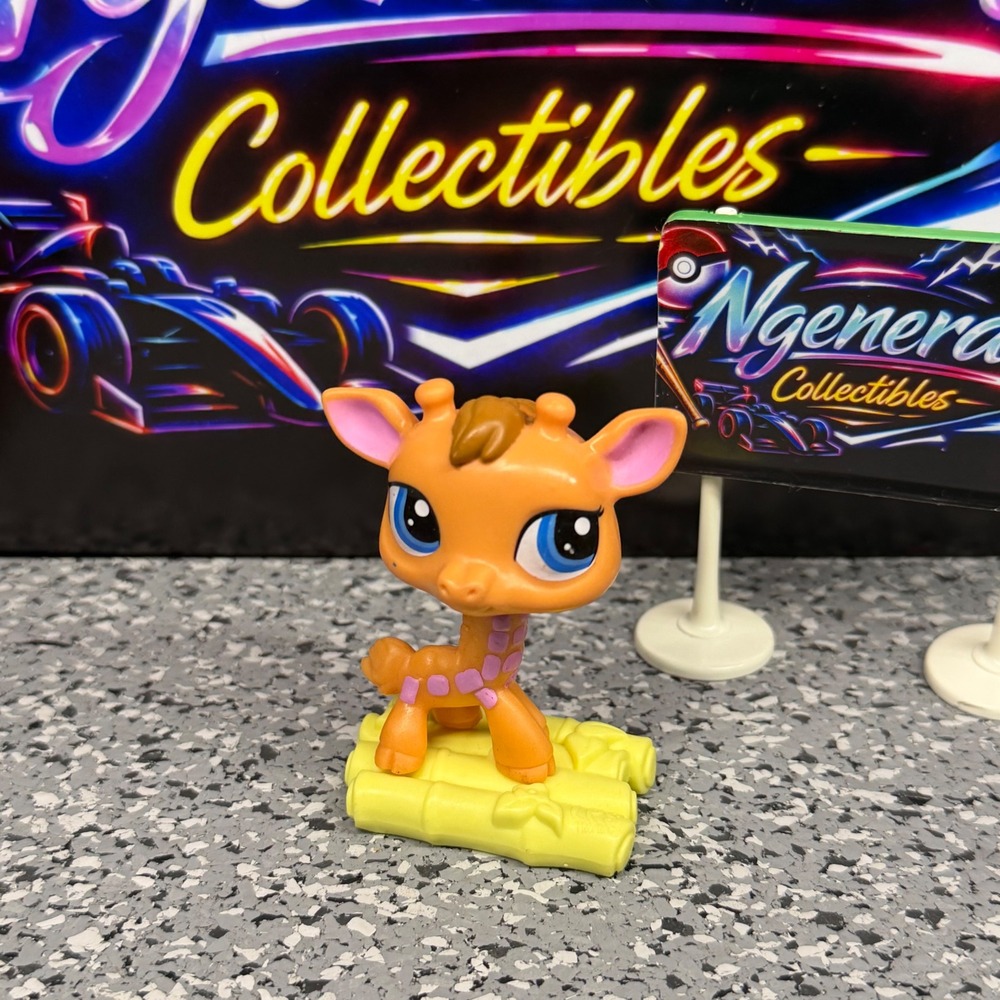 Littlest Pet Shop 2010 McDonalds Giraffe Figure Orange Pink Blue Eye Bamboo Base